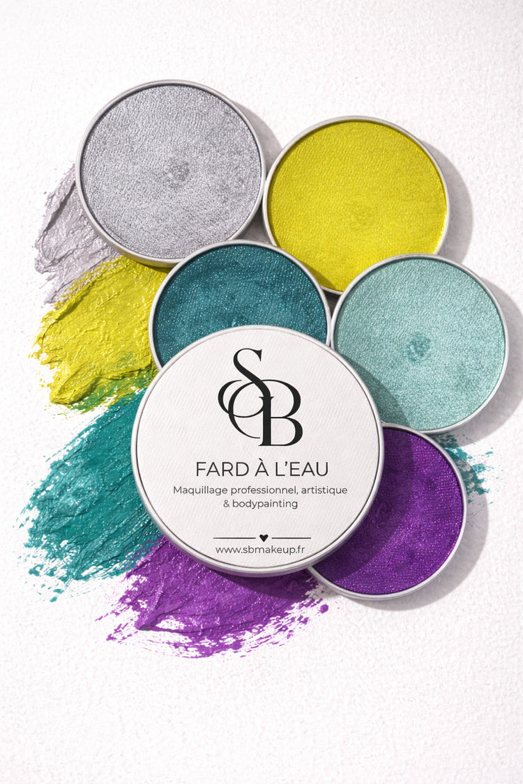 Fards à l’eau SB Make-Up pour maquillage artistique et bodypainting, palette de couleurs professionnelles jaune, turquoise, vert, violet et argent avec logo SB